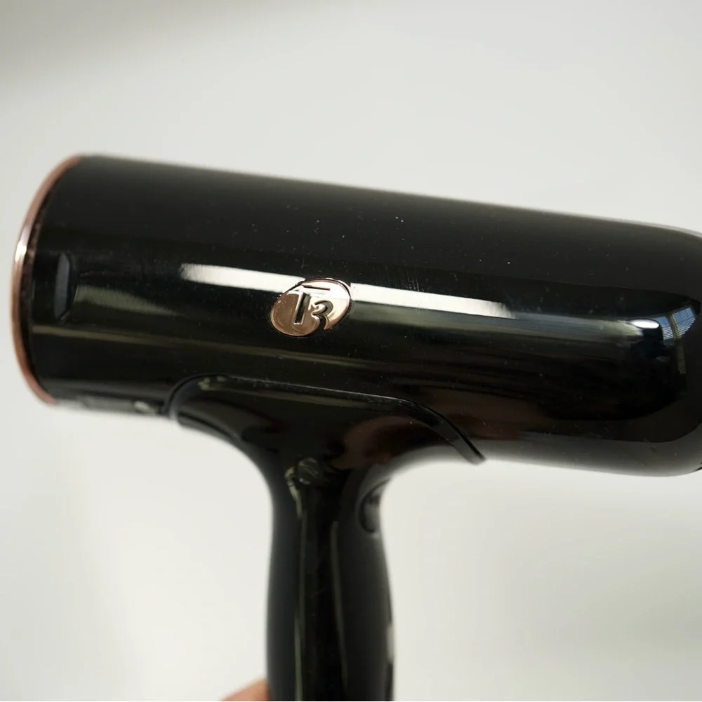 T3 Cura Luxe Professional Ionic Hair Dryer‎ with Auto Pause Sensor Black
